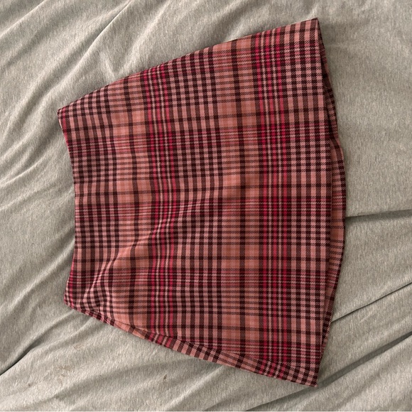 Aritzia Wilfred Pink Plaid Mini Skirt - Picture 1 of 4